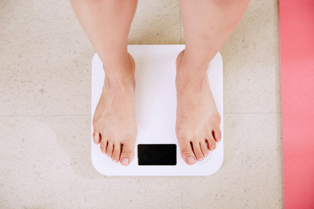 The Gut-Weight Connection: How FLORISH Spore Probiotic with Fulvic Acid Supports Weight Loss